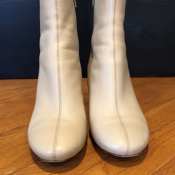 SOLD Vince - Tasha II Block Heel Ankle Bootie - Picture 4 of 4